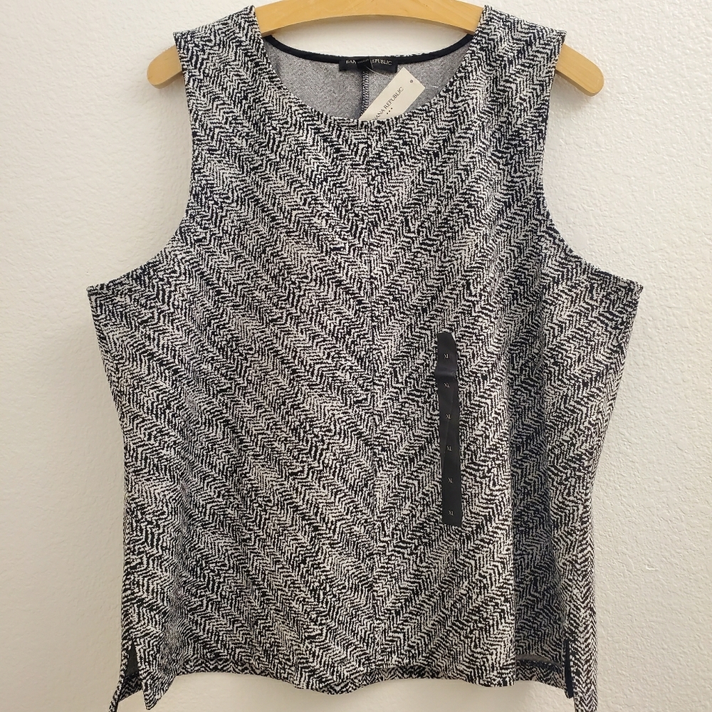 NWT Banana Republic Factory Herringbone Top T102